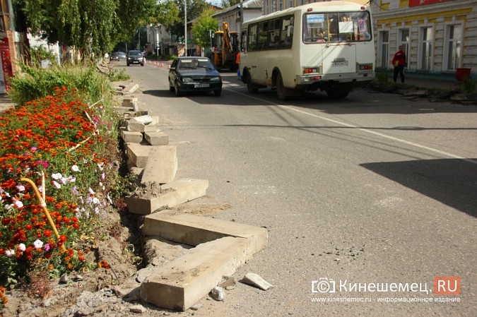 В Кинешме приступили к ремонту дороги на улице Комсомольской фото 10