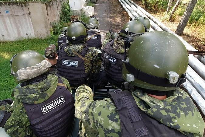На территории Дмитриевского химзавода прошли командно-штабные учения ФСБ фото 2
