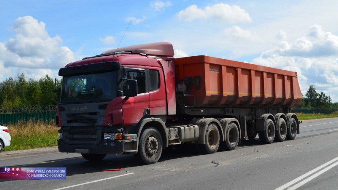 В жутком тройном ДТП с грузовиком под Ивановом погиб инструктор автошколы фото 7