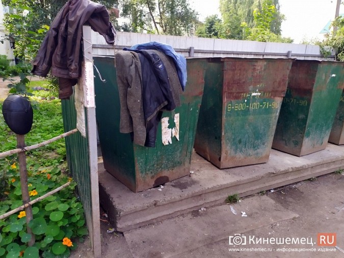 У жителей улицы Островского остаются вопросы по поводу перенесенной контейнерной площадки фото 5