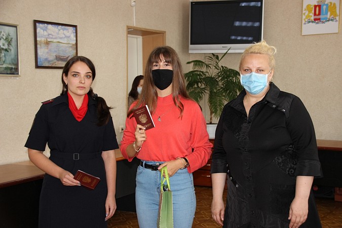 В Кинешме подросткам вручили паспорта фото 2