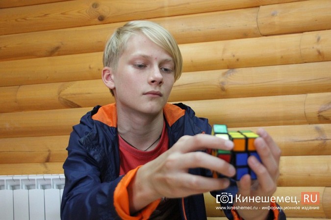 Школьник с кинешемскими корнями стал амбассадором легендарного кубика Рубика фото 3