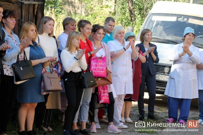 В Кинешме открыли мемориальную доску в память о Лидии Грибковой фото 15