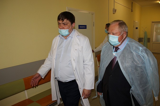 Руководитель Кинешмы посетил травматологическое отделение фото 2