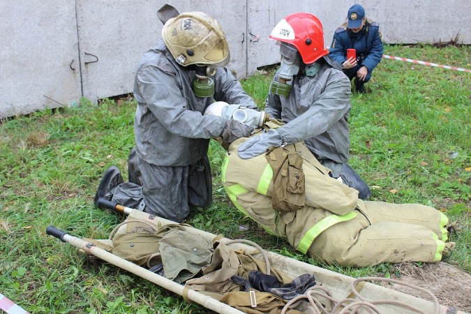 Кинешемские спасатели участвовали в областных соревнованиях по многоборью фото 6