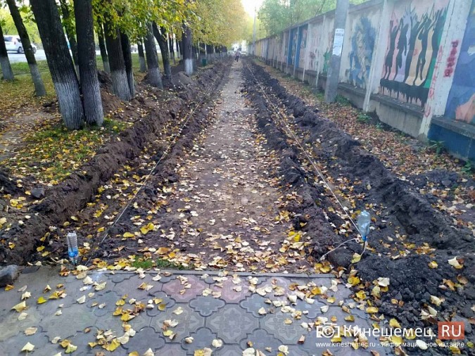 В Кинешме на улице Вичуской начался ремонт тротуаров фото 12