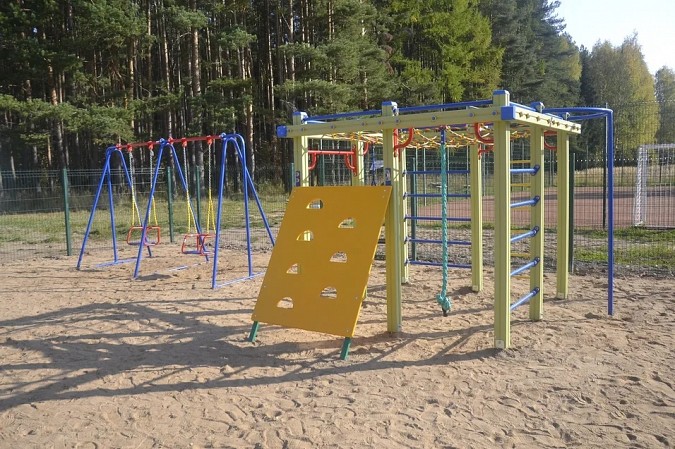 В Наволоках установили новую детскую площадку фото 27