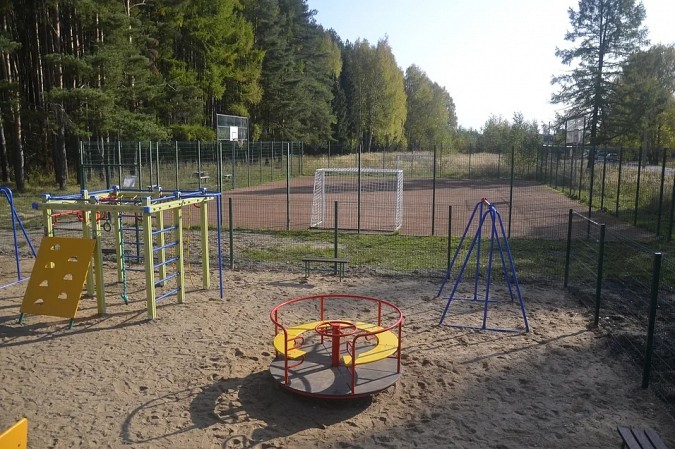 В Наволоках установили новую детскую площадку фото 25