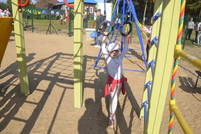 В Наволоках установили новую детскую площадку фото 4