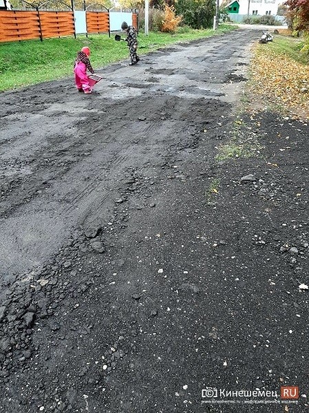 Не дожидаясь властей, жители Кинешмы за свой счет ремонтируют дороги в частом секторе фото 4