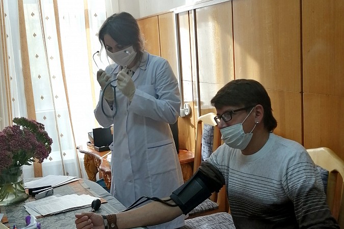 Работники Кинешемского театра привились от гриппа фото 7