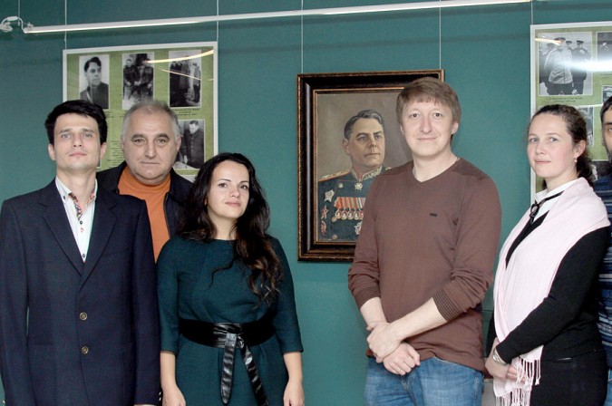 Правнук маршала Василевского посетил Картинную галерею Кинешемского музея фото 5