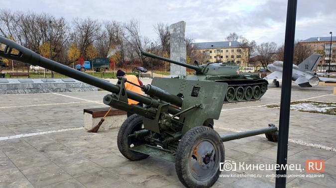 Руководитель Кинешмы Вячеслав Ступин распорядился вернуть в парк две дивизионные пушки фото 5