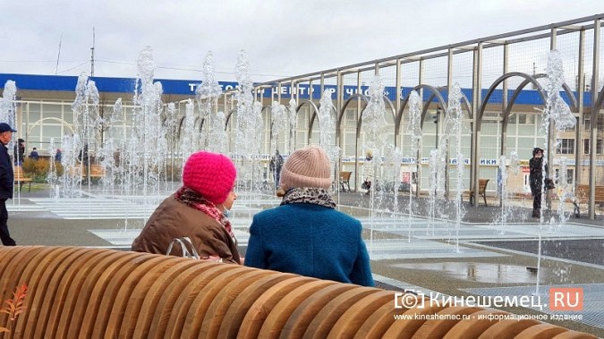 В Кинешме провели испытания работы сухого фонтана на пл.Революции фото 3