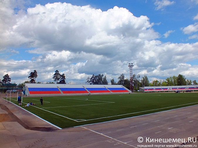 Футбольное поле на «Волжанине» в Кинешме сдадут, но использовать не будут фото 13