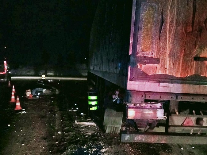 Жуткое ДТП в Ивановской области: фура снесла микроавтобус, а потом наехала на дорожных рабочих фото 2