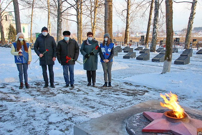 В Кинешме почтили память павших в годы Великой Отечественной войны фото 10