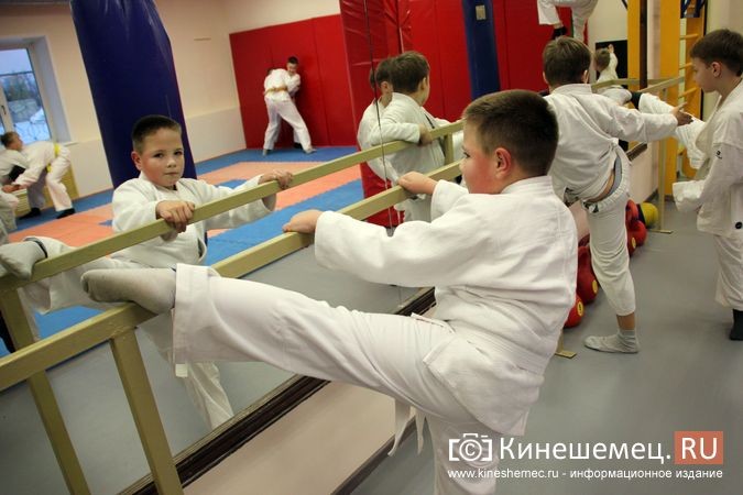 В ДЮСШ «Волжанин» отремонтировали зал для спортивной борьбы фото 4