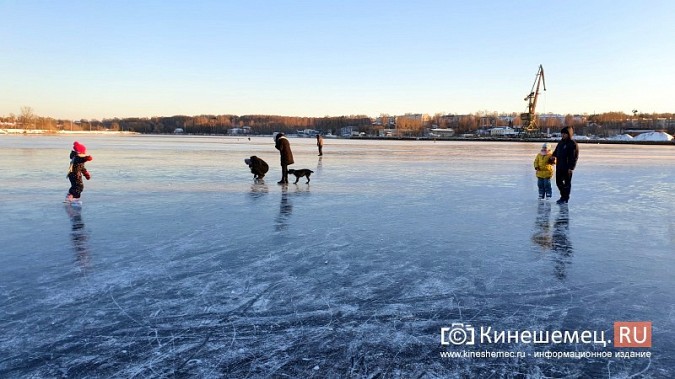 Кинешемцы облюбовали речные просторы для катания на коньках фото 7