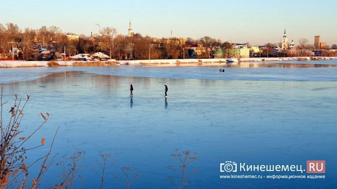 Кинешемцы облюбовали речные просторы для катания на коньках фото 14