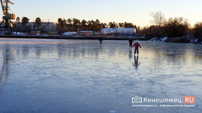 Кинешемцы облюбовали речные просторы для катания на коньках фото 12