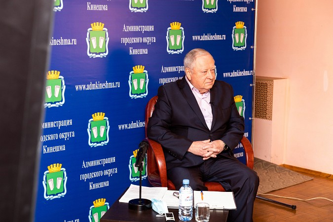 На первой пресс-конференции мэра Кинешмы спросили обо всем и про возраст тоже фото 4