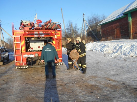 В колонии-поселении в Кинешемском районе прошли пожарно-тактические учения фото 3