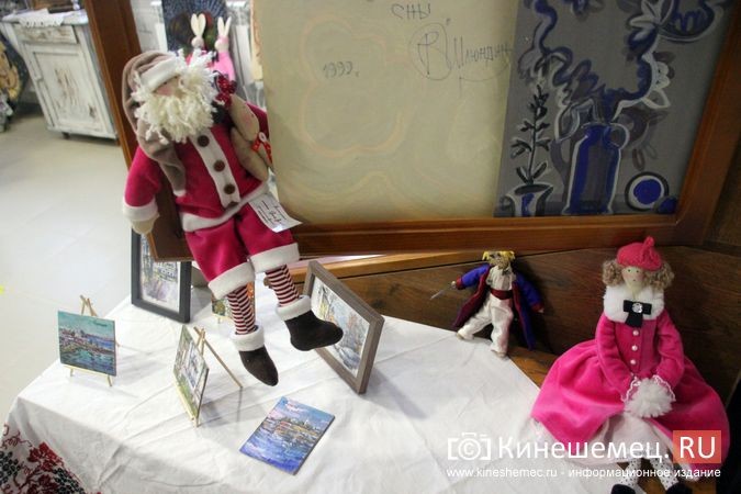 В центре Кинешмы открылась художественная выставка «Подарок к Рождеству» фото 5