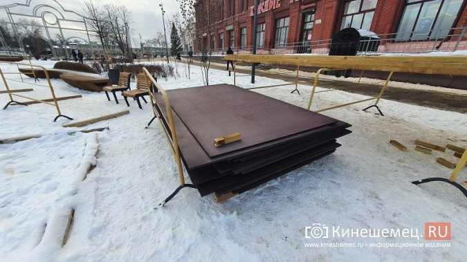 В Кинешме разбирают саркофаг из досок над новым фонтаном фото 4