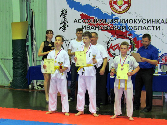 Кинешемские каратисты заняли призовые места в областном Первенстве фото 5