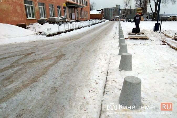 На Волжском бульваре установили 72 скамейки по демократичным ценам фото 17