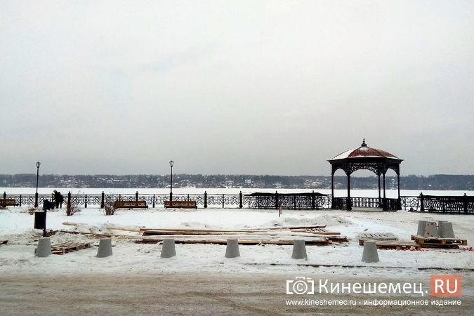 На Волжском бульваре установили 72 скамейки по демократичным ценам фото 18