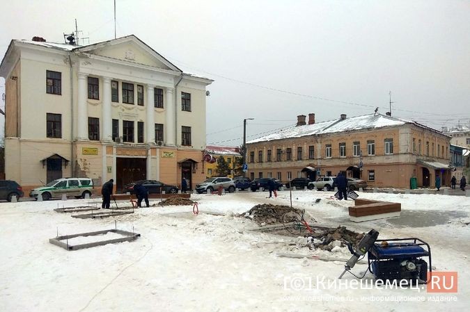 На Волжском бульваре установили 72 скамейки по демократичным ценам фото 11