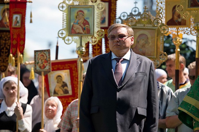 Губернатор Ивановской области пошёл крестным ходом фото 9