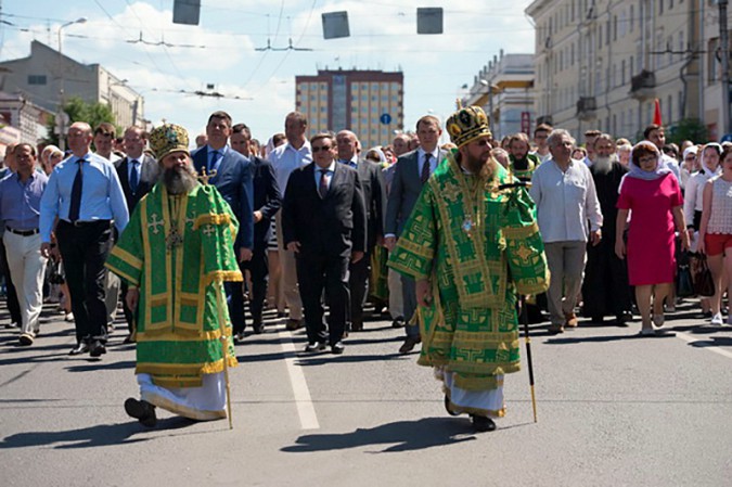 Губернатор Ивановской области пошёл крестным ходом фото 3