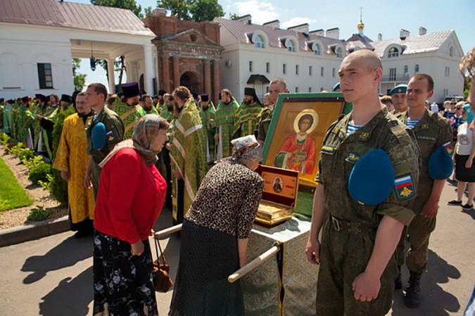 Губернатор Ивановской области пошёл крестным ходом фото 5