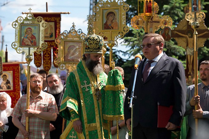 Губернатор Ивановской области пошёл крестным ходом фото 8