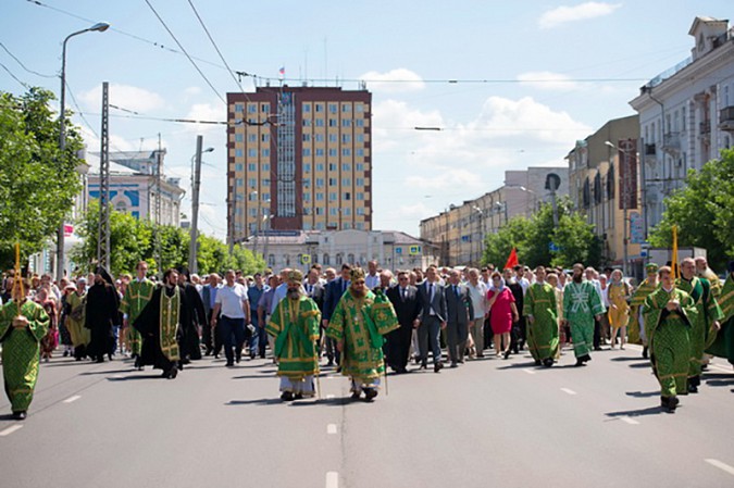Губернатор Ивановской области пошёл крестным ходом фото 10