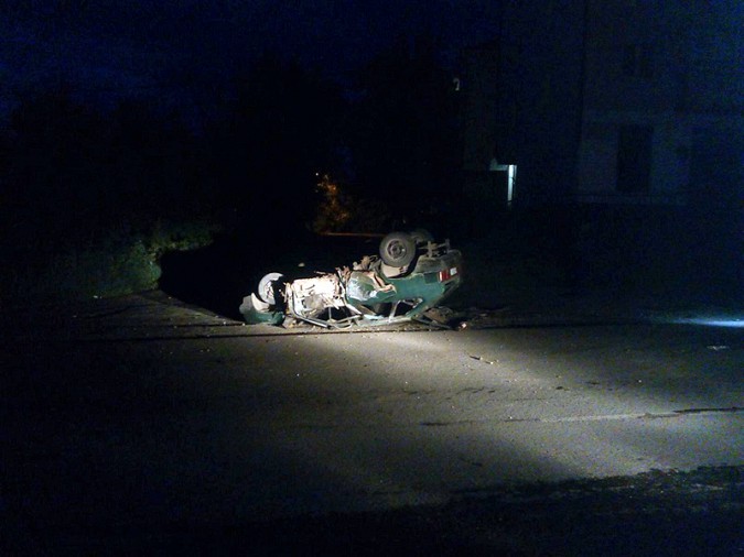 Пассажир перевернувшегося в Кинешме автомобиля получил травмы головы фото 2