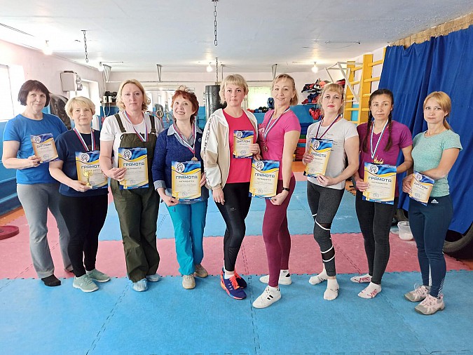 В Кинешме прошли соревнования по стойке в планке на локтях фото 8