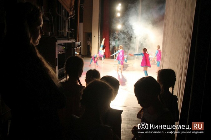 Хореографический коллектив «Вдохновение» выступил с отчетным концертом в театре фото 8