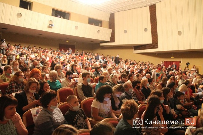 Хореографический коллектив «Вдохновение» выступил с отчетным концертом в театре фото 23