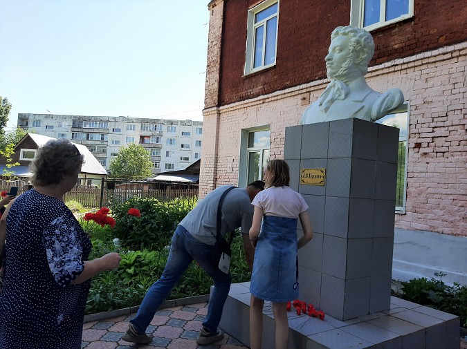 Коммунисты Кинешмы отметили 222-ю годовщину со дня рождения Александра Пушкина фото 2