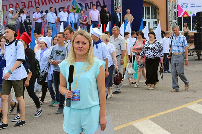 Более 2 000 кинешемцев прошли в праздничной колонне в День города фото 21