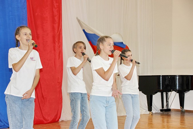 В честь Дня России в Кинешме состоялся праздничный концерт фото 7