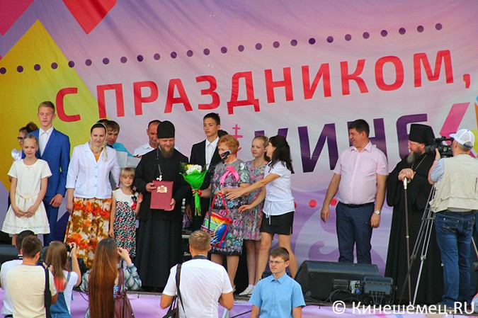 Семья кинешемского священника удостоена областной награды фото 2