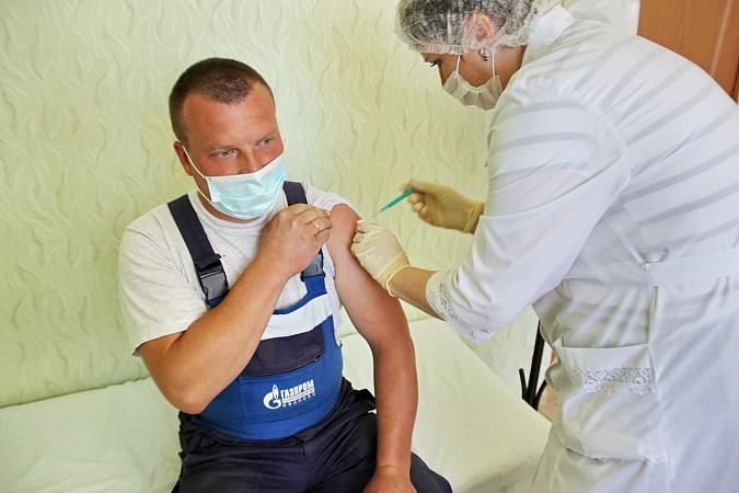 Работников Кинешемского горгаза массово вакцинируют от COVID-19 фото 2