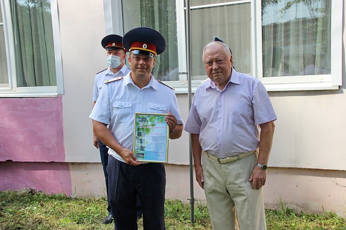 Мэр Кинешмы поздравил сотрудников ИК-3 с 97-летием учреждения фото 9