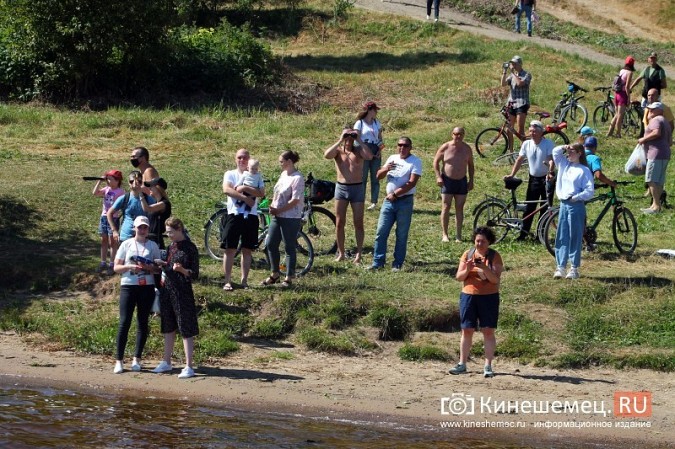 Волгу в Кинешме в рамках «Swimсup» переплыли более 130 участников фото 44