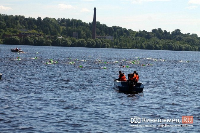 Волгу в Кинешме в рамках «Swimсup» переплыли более 130 участников фото 45